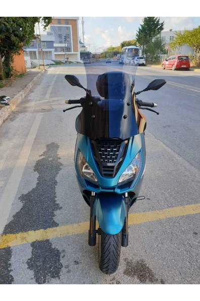 MOTOCAM Peugeot Pulsion 125 Siperlik Ön Cam 2022-2025 Model 68cm Füme Renkli 4mm UZUN CAM