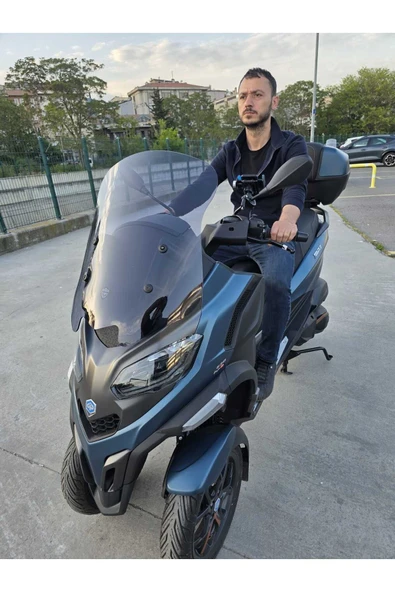 MOTOCAM Piaggio MP3 530 Siperlik Ön Cam 2023-2025 Model 60cm Füme Renkli 4mm ORTA BOYLU
