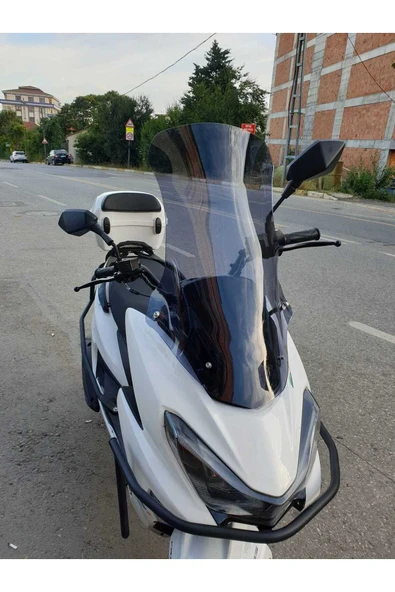 MOTOCAM Küba Newlight PRO Siperlik Ön Cam 2023-2025 Model 75cm Açık Füme Renkli 4mm UZUN CAM