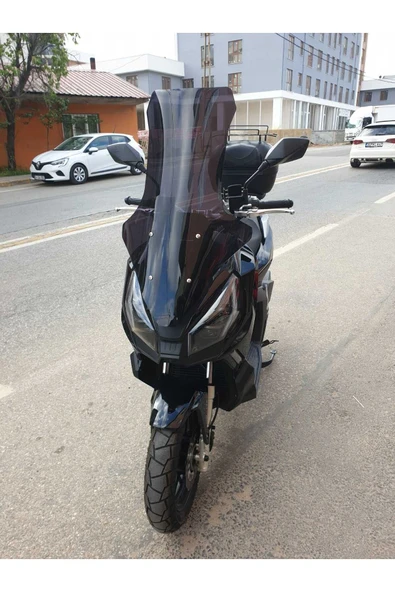 MOTOCAM Kanuni Seha Siperlik Ön Cam 2022-2025 Model 78cm Siyah Renkli 4mm UZUN CAM