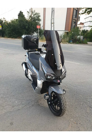 MOTOCAM RKS Freccia 150 Siperlik Ön Cam 2022-2025 Model 65cm Siyah Renkli 4mm ORTA BOYLU CAM - 2