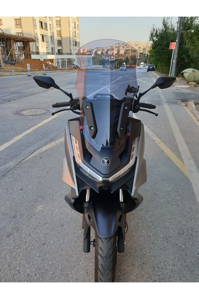 MOTOCAM Voge SR3 Siperlik Ön Cam 2023-2025 Model 63cm Füme Renk 4mm