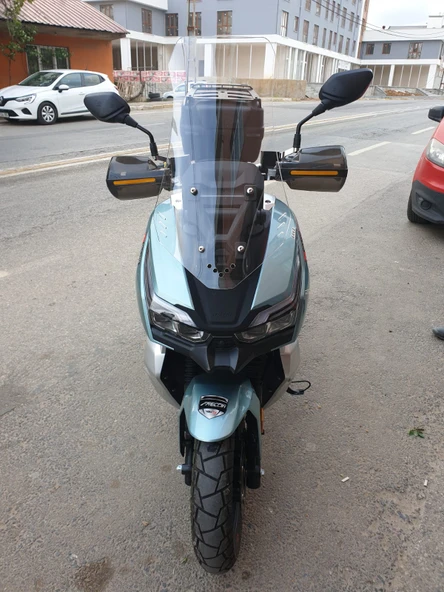 MOTOCAM RKS Freccia 150 Siperlik Ön Cam 2022-2025 Model 75cm Şeffaf Renkli 4mm UZUN CAM