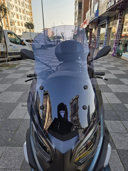 MOTOCAM Piaggio MP3 530 Siperlik Ön Cam 2023-2025 Model 72cm Füme Renkli 4mm UZUN CAM