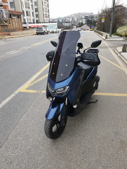 MOTOCAM Yamaha Nmax Siperlik Ön Cam 2021-2025 Model 72cm Siyah Renkli 4mm UZUN CAM - 3