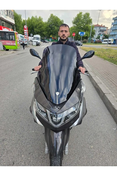 MOTOCAM Piaggio X10 Siperlik Ön Cam 2011-2017 Model 73cm Siyah Renkli 4mm - 3