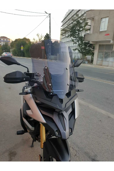 MOTOCAM Voge DSX 525 Siperlik Ön Cam 2023-2025 Model 56cm Füme Renkli 4mm
