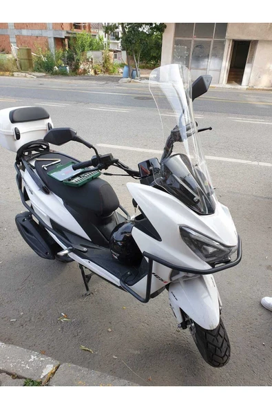 MOTOCAM Küba Newlight PRO Siperlik Ön Cam 2023-2025 Model 75cm şeffaf füme Renkli 4mm UZUN CAM - 2