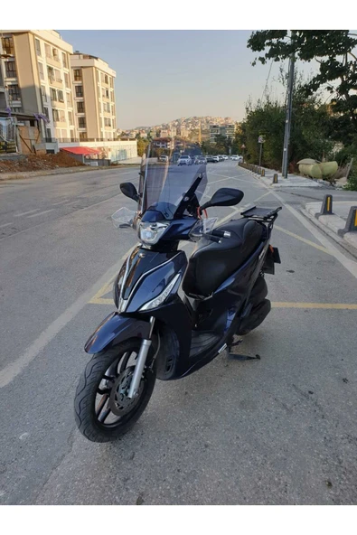MOTOCAM Kymco People S 200 Siperlik Ön Cam 2020 2025 Model 38cm Füme Renkli 4mm KISA SPOR CAM - 3