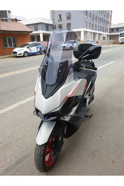 MOTOCAM Kymco Xciting VS 400 Siperlik Ön Cam 2023-2025 Model 66cm Füme Renkli 4mm - 3