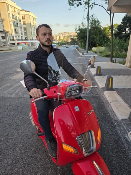 MOTOCAM Küba Grace 50 125 Ön Cam 2023-2025 Model 42cm şeffaf Renkli Elcikli APARATSIZDIR - 2