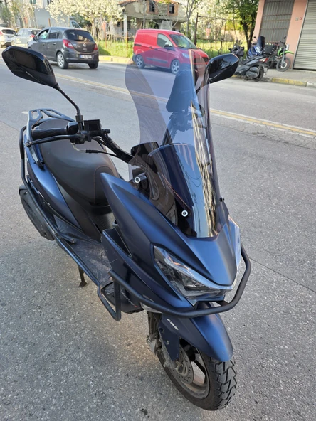 MOTOCAM Küba Newlight PRO Siperlik Ön Cam 2023-2025 Model 58cm açık füme Renkli 4mm ORİJİNAL BOYLU - 2