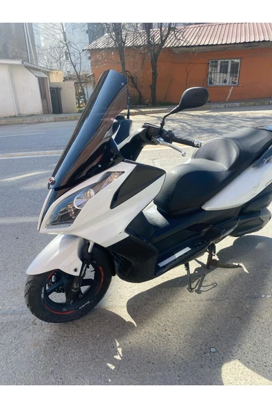 MOTOCAM Kymco Downtown  200 300 Siperlik Ön Cam 2011 2015 Model 67cm Siyah Renkli 4mm - 3