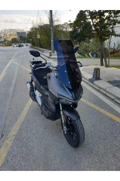 MOTOCAM Falcon Trex 188 Siperlik Ön Cam 2022-2025 Model 65cm Siyah Renkli 4mm ORTA BOYLU CAM - 2