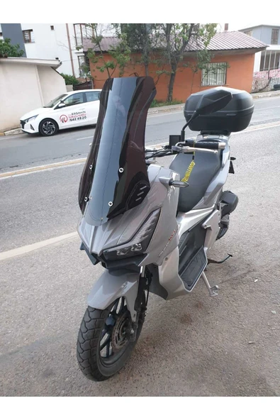 MOTOCAM Motolüx Wow 150  Siperlik Ön Cam 2023-2025 Model 55cm Siyah Renkli 4mm KISA SPOR CAM - 3