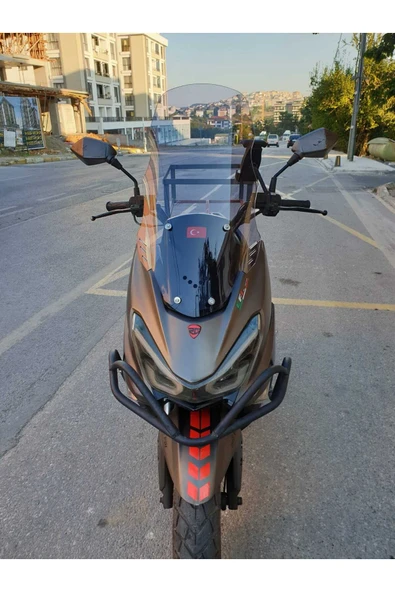 MOTOCAM RKS Newlight 125 Siperlik Ön Cam 2021-2022 Model 55cm Füme Renkli 4mm PRO MODELE UYMAZ