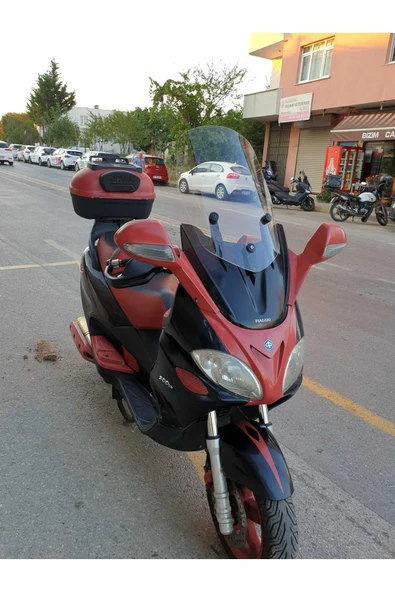 MOTOCAM Piaggio X9 250 -500  Siperlik Ön Cam 2004 2006 Model 49cm Şeffaf Renkli 4mm ORTA BOYLU CAM - 2