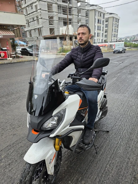 MOTOCAM Peugeot XP 400 Siperlik Ön Cam 2023-2025 Model 65cm Şeffaf Renkli 4mm UZUN CAM - 2
