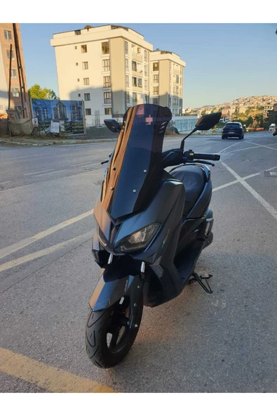 MOTOCAM RKS Grace 202 Siperlik Ön Cam 2022-2025 Model 65cm Siyah Renkli 4mm ORTA BOYLU CAM - 2