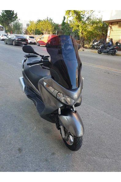 MOTOCAM Suzuki Burgman UH 200 Siperlik Ön Cam 2006 2013 Model 61cm Siyah Renkli 4mm - 2