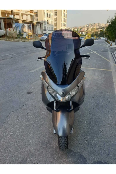 MOTOCAM Suzuki Burgman UH 200 Siperlik Ön Cam 2006 2013 Model 61cm Siyah Renkli 4mm