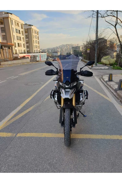 MOTOCAM Voge DSX 900 Siperlik Ön Cam 2025 Model 53cm Füme Renkli 4mm