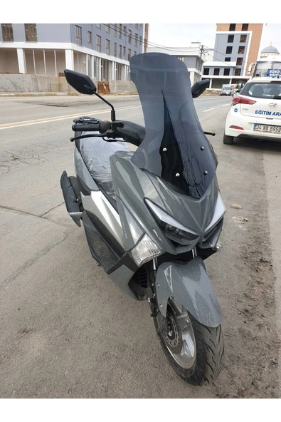 MOTOCAM Volta Apec Apx5 Siperlik Ön Cam 2023-2025 Model 57cm Siyah Renkli 4mm - 3