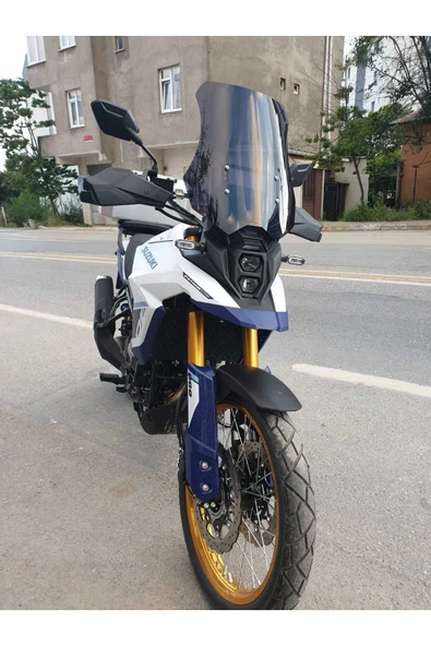 MOTOCAM Suzuki V-strom DE 800 Siperlik Ön Cam 2023-2025 Model 50cm Siyah Renkli 4mm - 3