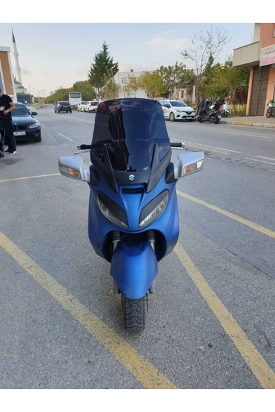 MOTOCAM Suzuki Burgman 650 Siperlik Ön Cam 2005 2018 Model 65cm Siyah Renkli 4mm ORTA BOYLU CAM