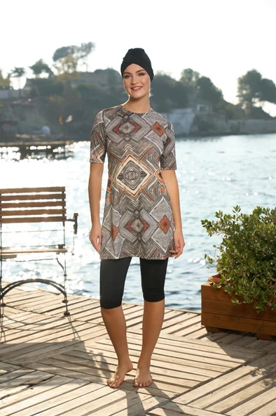 Estiva Dijital Baskı Boneli Yarım Kol Taytlı Mayo - 3