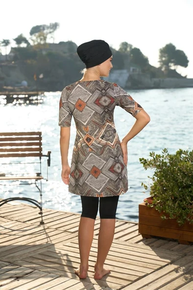 Estiva Dijital Baskı Boneli Yarım Kol Taytlı Mayo - 4