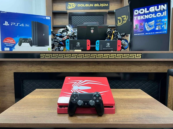 PlayStation 4 Slim Spider-Man Edition 500 GB Tek Kol (İKİNCİ EL)