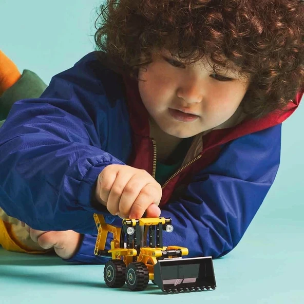 Nessiworld LEGO Technic Kazıcı Yükleyici 42197 - 4