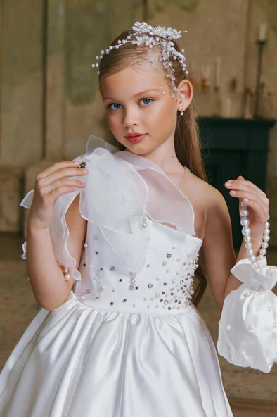 Kız Çocuk Göğsü İnci Taş İşlemeli Tek Omuz Şeffaf Askılı Eteği Kabarık Beyaz Abiye - Resim 15