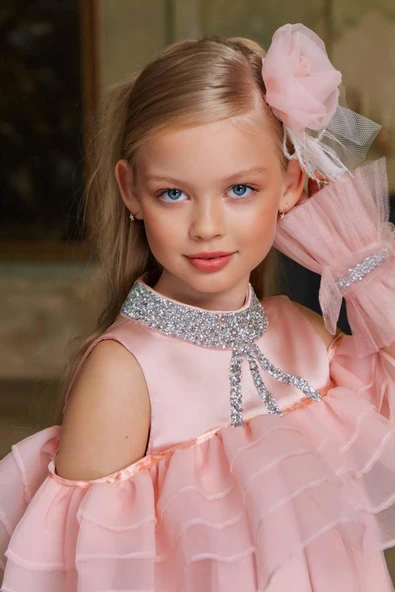 Kız Çocuk Omuzu Açık Yakası Taş İşlemeli Göğsü Fırfırlı İçi Astarlı Somon Abiye - Resim 12