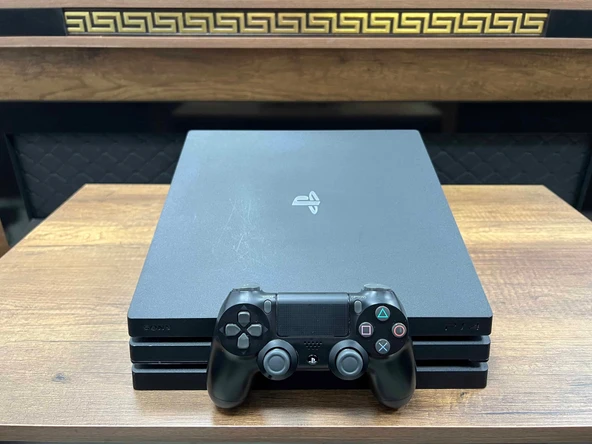 PlayStation 4 Pro 1 TB Tek Kol (İKİNCİ EL) - 2