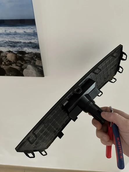 Tesla Model Y Manyetik Çekme Hitch Cover (AB versiyonu) (Plastik Aparattır!!!)