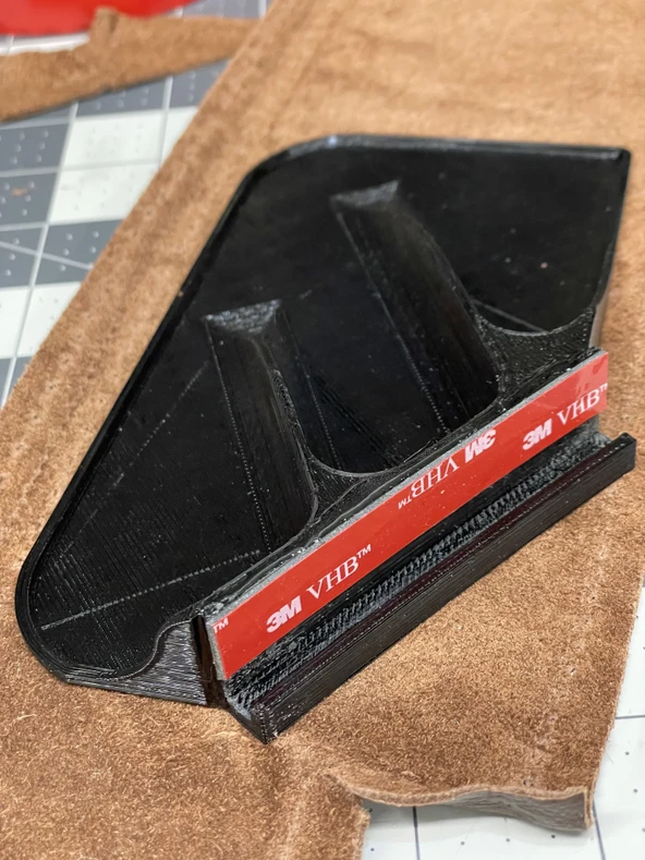 Byr Roadtrek Promaster arka sütun gözlük rafı (Sadece Plastik Aparattır!!!) 3D - 3