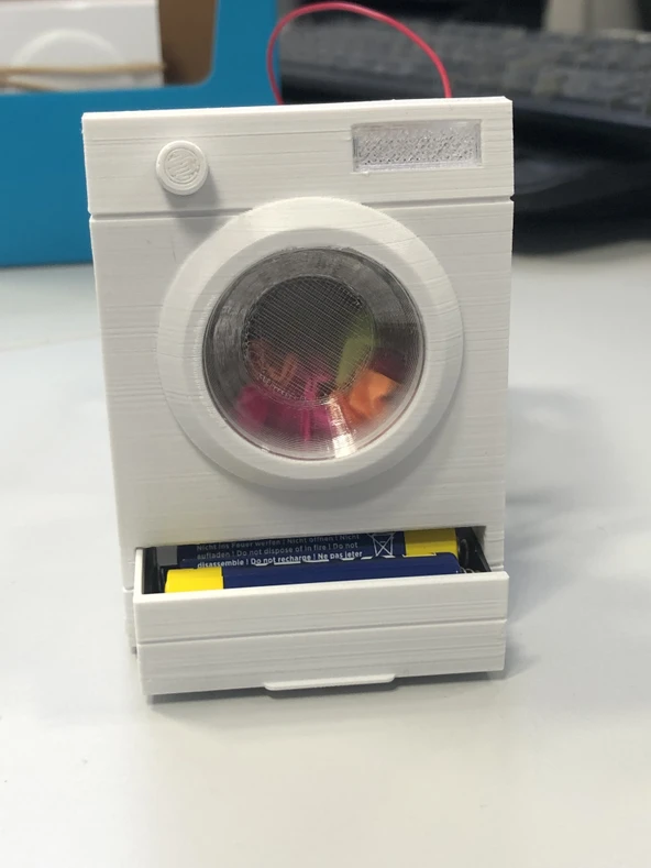 Byr Mini çamaşır makinesi (Sadece Plastik Aparattır!!!) 3D - 2