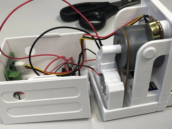 Byr Mini çamaşır makinesi (Sadece Plastik Aparattır!!!) 3D - 4