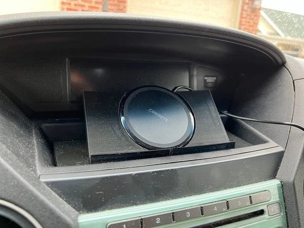 2010 Honda Pilot için Kablosuz Şarj Cihazı ile Telefon Sahibi (Plastik Aparattır!!!)