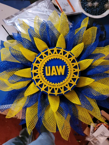 UAW logosu (Plastik Aparattır!!!) - 4
