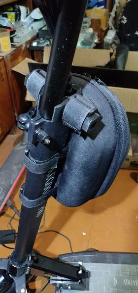 Byr Kugo MD 1 Çanta Tutucu (Sadece Plastik Aparattır!!!) 3D