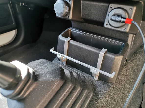 Suzuki Spor Salonu JH 1/JH 3 Telefon Sahibi (Plastik Aparattır!!!)