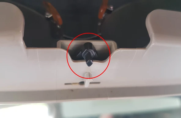 Alfa Romeo 159 Güneş Gözlüğü Tutucu Mandal (Plastik Aparattır!!!) - 3