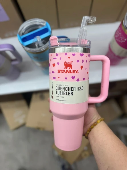 Stanley  Quencher Pipetli Termos Bardak 1.18 Lt Pembe Kalp