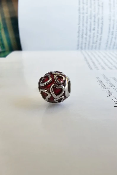 ÇELİK CHARM KIRMIZI KALPLER