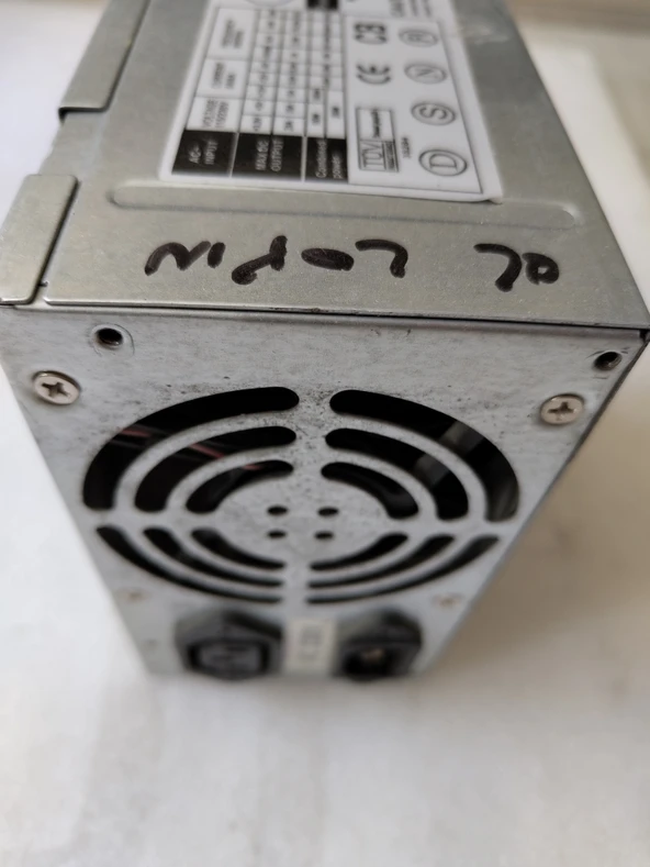 2. EL DEER DR-B300ATX 20 PIN POWER SUPPLY - 2