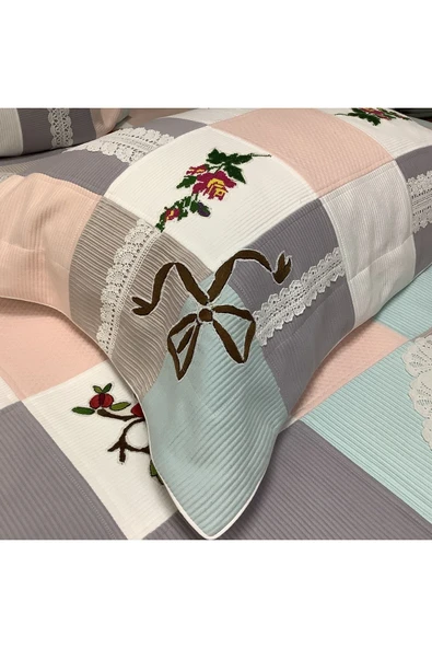 OYA home Patchwork Kaneviçe Ve Dantel Aplikeli Yatak Örtüsü -3 parça - 5