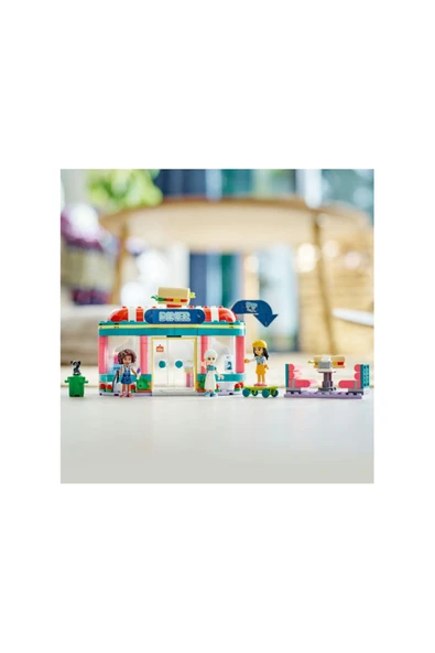 LEGO ® Friends Heartlake Şehir Merkezi Restoranı 41728 - 6 Yaş ve Üzeri için Yapım Seti (346 Parça) - 6